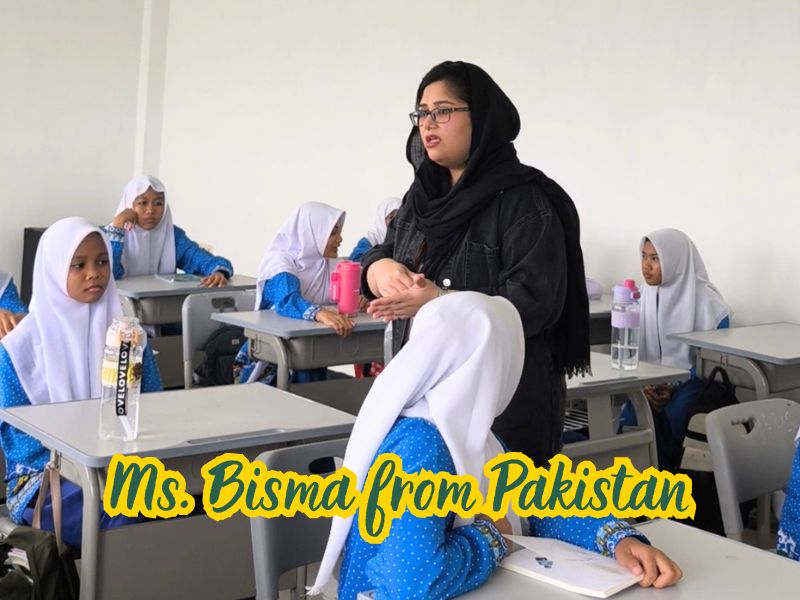 Galeri Tengah Kanan