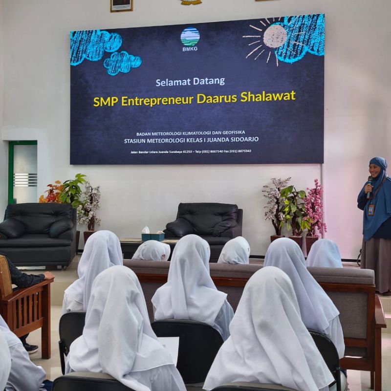Galeri Akhir Tengah